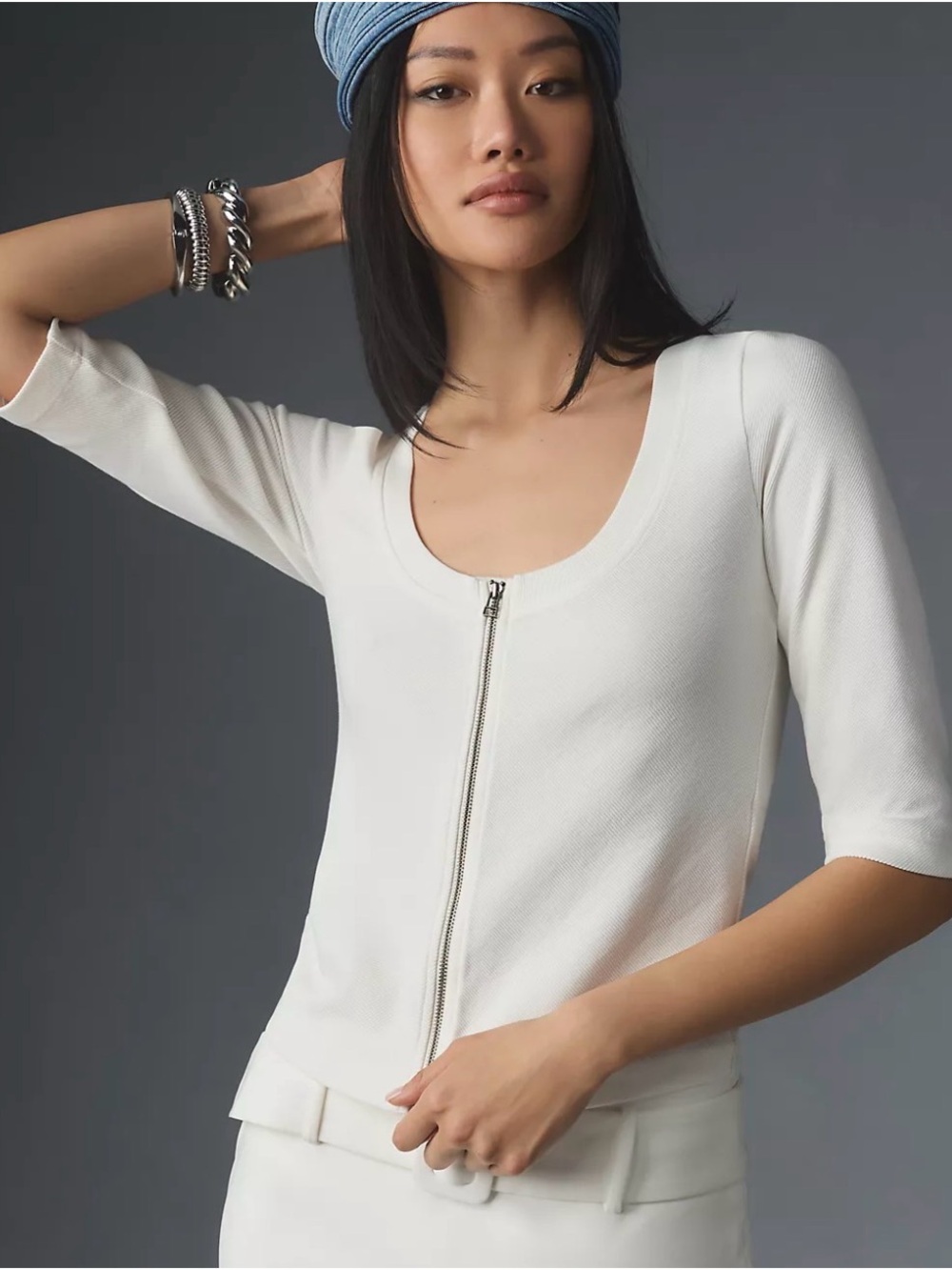 Maeve by Anthropologie White Scoop-Neck Zip Short Sleeve Top